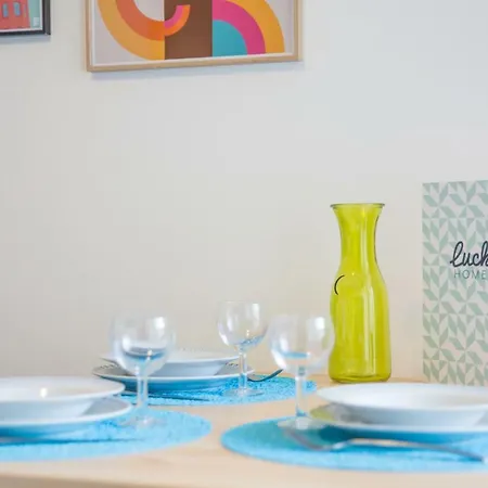 Luckey Homes - Rue Des Carmes Apartmán